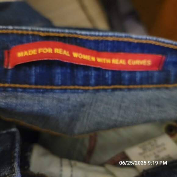 NYDJ Not Your Daughters Jeans Boot Cut Vintage 2005 Tummy Tucker Size 8 Petite - Picture 4 of 6